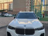 BMW X7 2019 года за 28 500 000 тг. в Астана