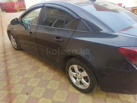 Chevrolet Cruze 2012 года за 4 200 000 тг. в Уральск – фото 3