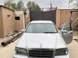 Mercedes-Benz C 220 1994 годаүшін870 000 тг. в Арысь – фото 2