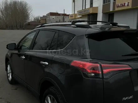 Toyota RAV4 2017 года за 12 500 000 тг. в Астана – фото 10