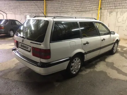 Volkswagen Passat 1995 года за 1 800 000 тг. в Шымкент – фото 3