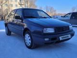 Volkswagen Vento 1993 годаfor1 250 000 тг. в Караганда