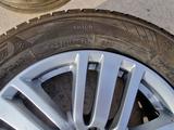 Диск с шинами 215/60/17 за 40 000 тг. в Туркестан – фото 2