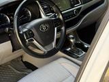 Toyota Highlander 2018 года за 15 700 000 тг. в Шымкент – фото 4