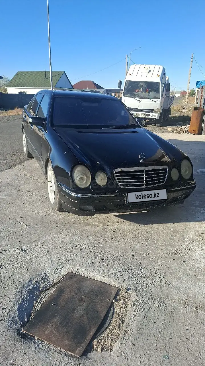 Mercedes-Benz E-Class, 2001