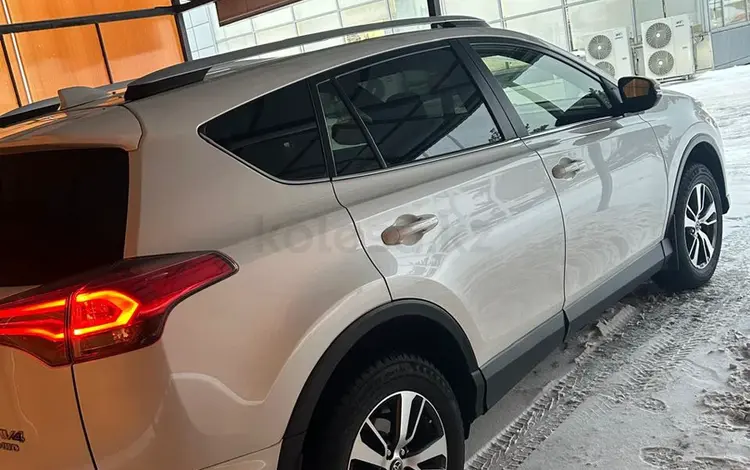 Toyota RAV4 2016 годаfor12 000 000 тг. в Караганда