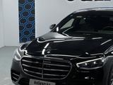 Mercedes-Benz S 500 2022 года за 65 000 000 тг. в Астана – фото 2