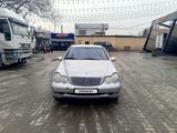 Mercedes-Benz C 240 2001 годаүшін3 150 000 тг. в Алматы – фото 2