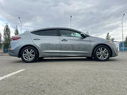 Hyundai Elantra 2017 года за 5 400 000 тг. в Актобе – фото 20