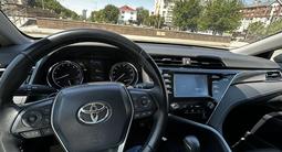 Toyota Camry 2019 года за 11 500 000 тг. в Атырау – фото 4