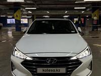 Hyundai Elantra 2019 года за 9 850 000 тг. в Шымкент