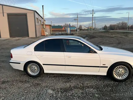 BMW 528 1997 года за 3 150 000 тг. в Кокшетау – фото 5