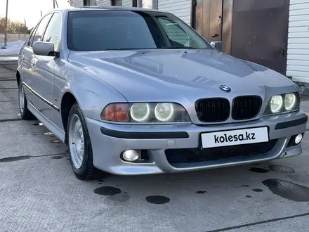 BMW 523 1996 года за 3 000 000 тг. в Уральск – фото 2