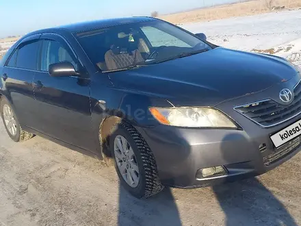 Toyota Camry 2007 года за 5 800 000 тг. в Актобе – фото 2