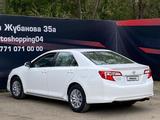 Toyota Camry 2014 года за 9 000 000 тг. в Актобе – фото 5