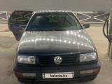 Volkswagen Vento 1993 года за 850 000 тг. в Шымкент – фото 2