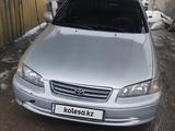 Toyota Camry 2001 годаfor3 200 000 тг. в Алматы