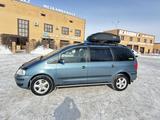 Volkswagen Sharan 2002 года за 2 800 000 тг. в Уральск – фото 2
