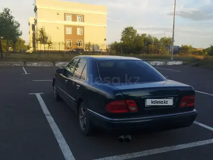 Mercedes-Benz E 200 1996 года за 2 500 000 тг. в Караганда – фото 5