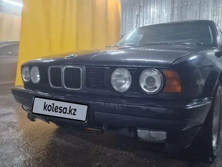 BMW 530 1990 года за 2 000 000 тг. в Астана – фото 2