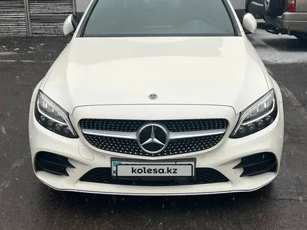 Mercedes-Benz C 300 2018 года за 15 000 000 тг. в Караганда – фото 5