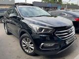 Hyundai Santa Fe 2018 года за 11 000 000 тг. в Алматы