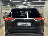 Toyota RAV4 2020 года за 16 700 000 тг. в Астана – фото 3