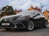 Lexus ES 350 2020 года за 28 900 000 тг. в Астана