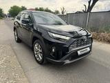 Toyota RAV4 2023 годаfor19 500 000 тг. в Алматы – фото 3