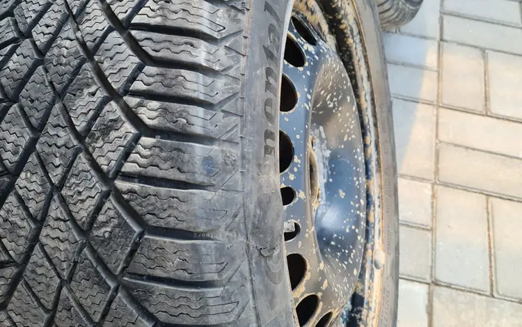 Зимние шины на липучках Continental VikingContact 7 (4 штуки) за 100 000 тг. в Алматы