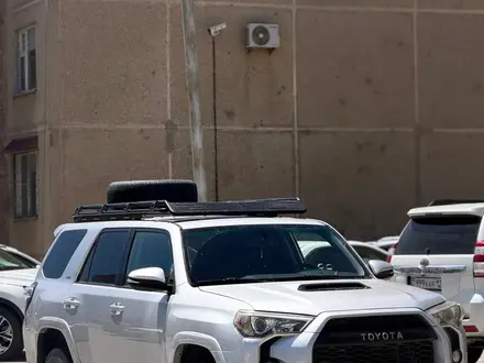 Toyota 4Runner 2014 года за 11 000 000 тг. в Актау