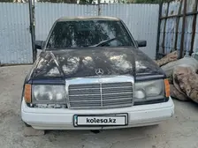 Mercedes-Benz E-Class, 1989