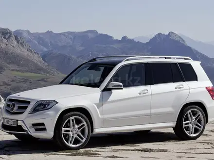 Стёкла на передние фары Mercedes-BENZ GLK x204 (2012 — 2015 Г. В.) за 44 800 тг. в Алматы – фото 2