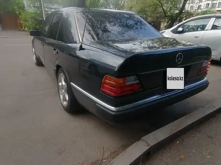 Mercedes-Benz E 300 1991 года за 2 600 000 тг. в Алматы – фото 7
