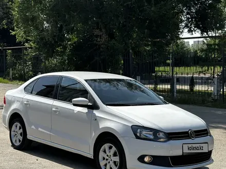 Volkswagen Polo 2013 года за 4 700 000 тг. в Алматы – фото 2