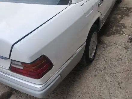 Mercedes-Benz E 230 1992 года за 1 100 000 тг. в Шымкент – фото 7