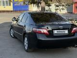 Toyota Camry 2007 года за 5 400 000 тг. в Петропавловск – фото 2