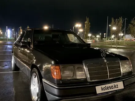 Mercedes-Benz E 220 1993 года за 2 900 000 тг. в Туркестан – фото 8