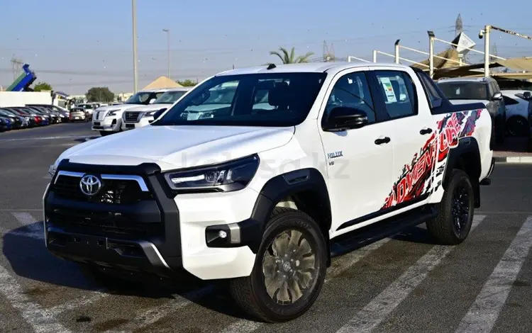 Toyota Hilux Adventure 2025 года за 26 500 000 тг. в Семей