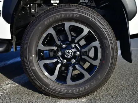 Toyota Hilux Adventure 2025 года за 26 500 000 тг. в Семей – фото 4