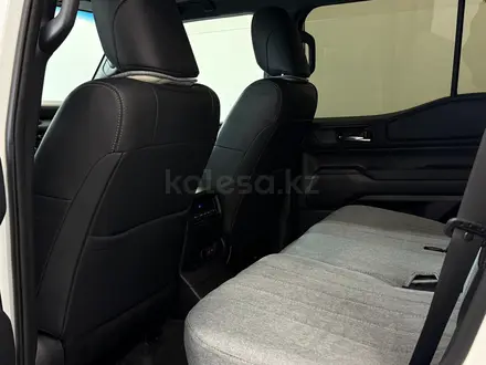 Toyota Land Cruiser Prado Prestige 2024 года за 39 000 000 тг. в Астана – фото 11
