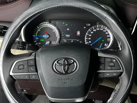 Toyota Highlander 2023 года за 31 200 000 тг. в Астана – фото 12
