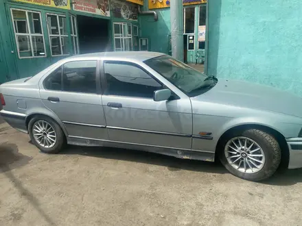 BMW 320 1995 года за 1 600 000 тг. в Алматы – фото 5