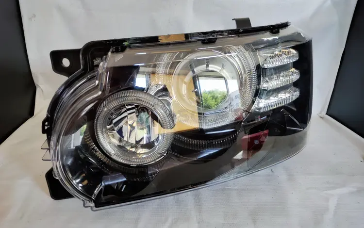 Фара Land Rover Vogue 2010-2014 г. В за 195 000 тг. в Алматы