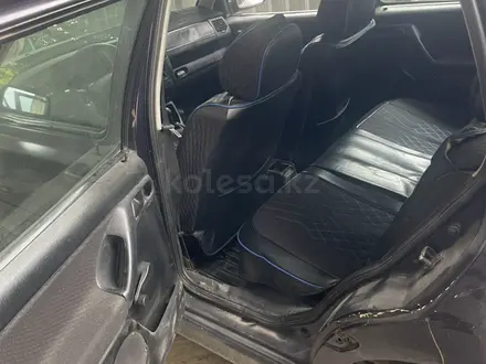 Volkswagen Golf 1995 года за 750 000 тг. в Алматы – фото 4