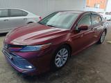 Toyota Camry 2020 года за 9 677 700 тг. в Актобе