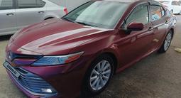 Toyota Camry 2020 года за 9 677 700 тг. в Актобе