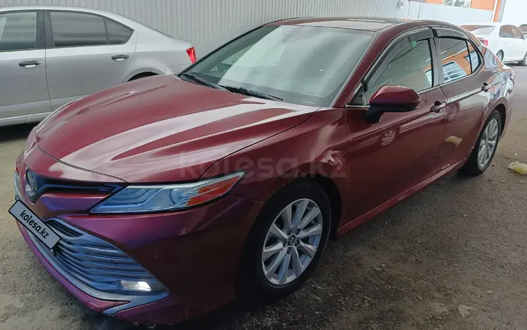 Toyota Camry 2020 года за 9 677 700 тг. в Актобе