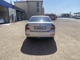 Skoda Octavia 2015 года за 3 600 000 тг. в Атырау – фото 4