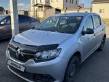 Renault Sandero 2015 года за 2 300 000 тг. в Караганда – фото 2